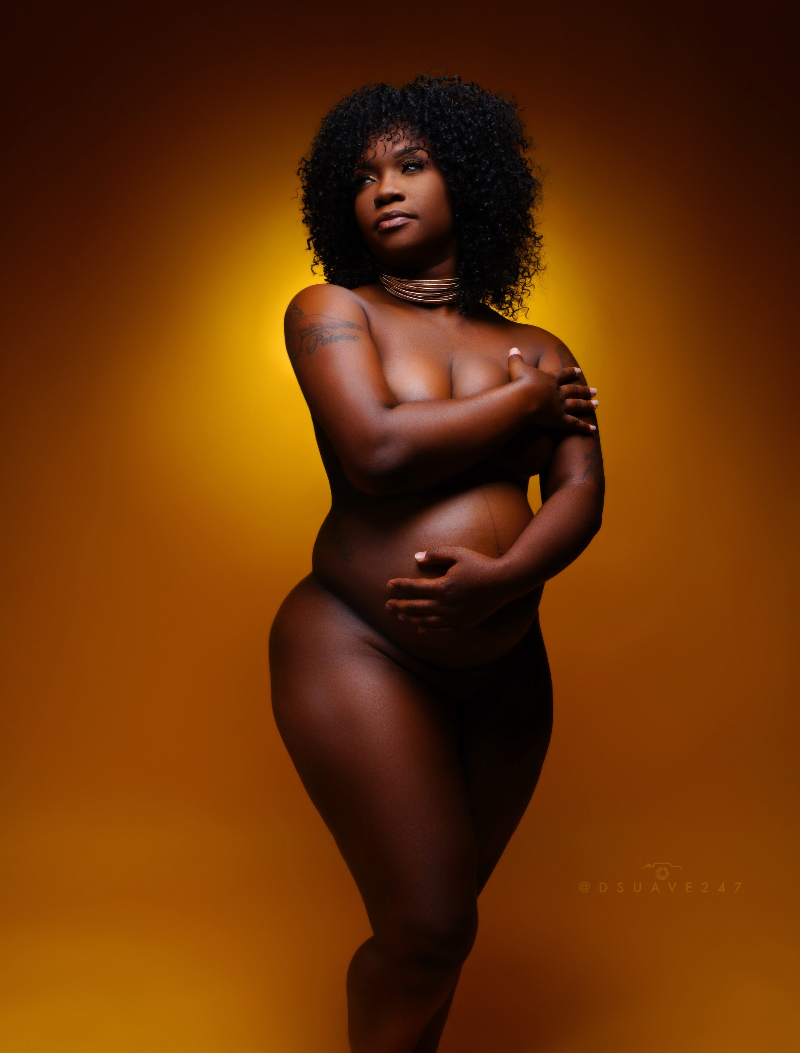 Maternity photography by D.Suave
